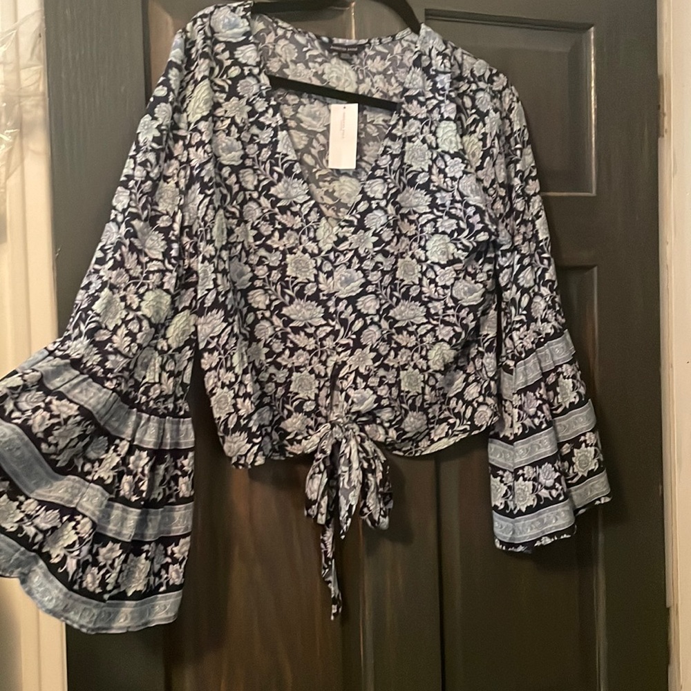 American Eagle Floral Top